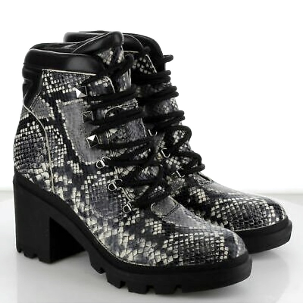 Marc Fisher Kini 2 Snakeskin Printed Lug Boot Size 5